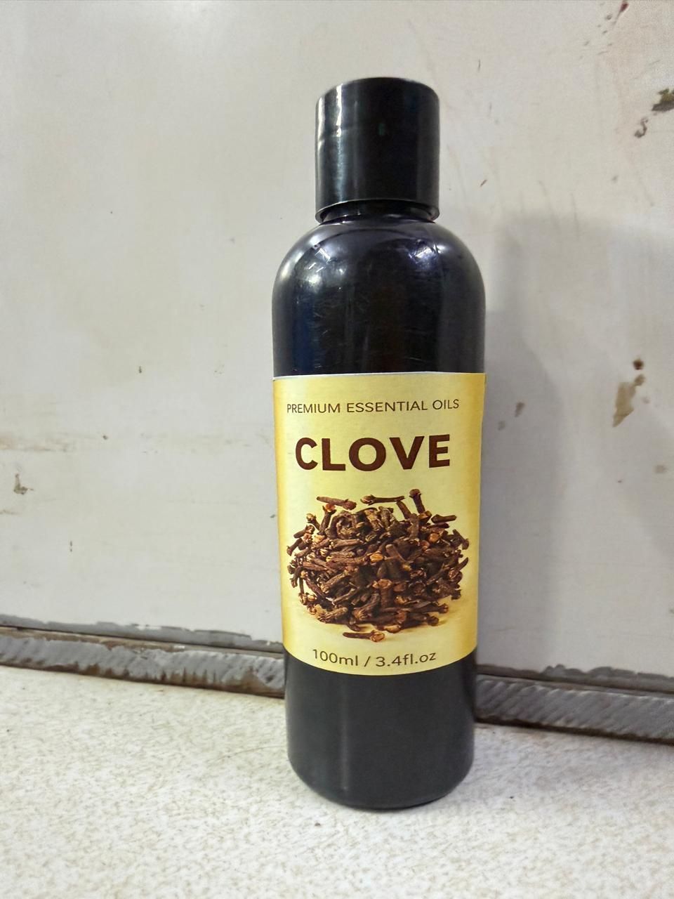 Clove Essential Oil For Facial Care Massage 100 ml (Pack of 1)